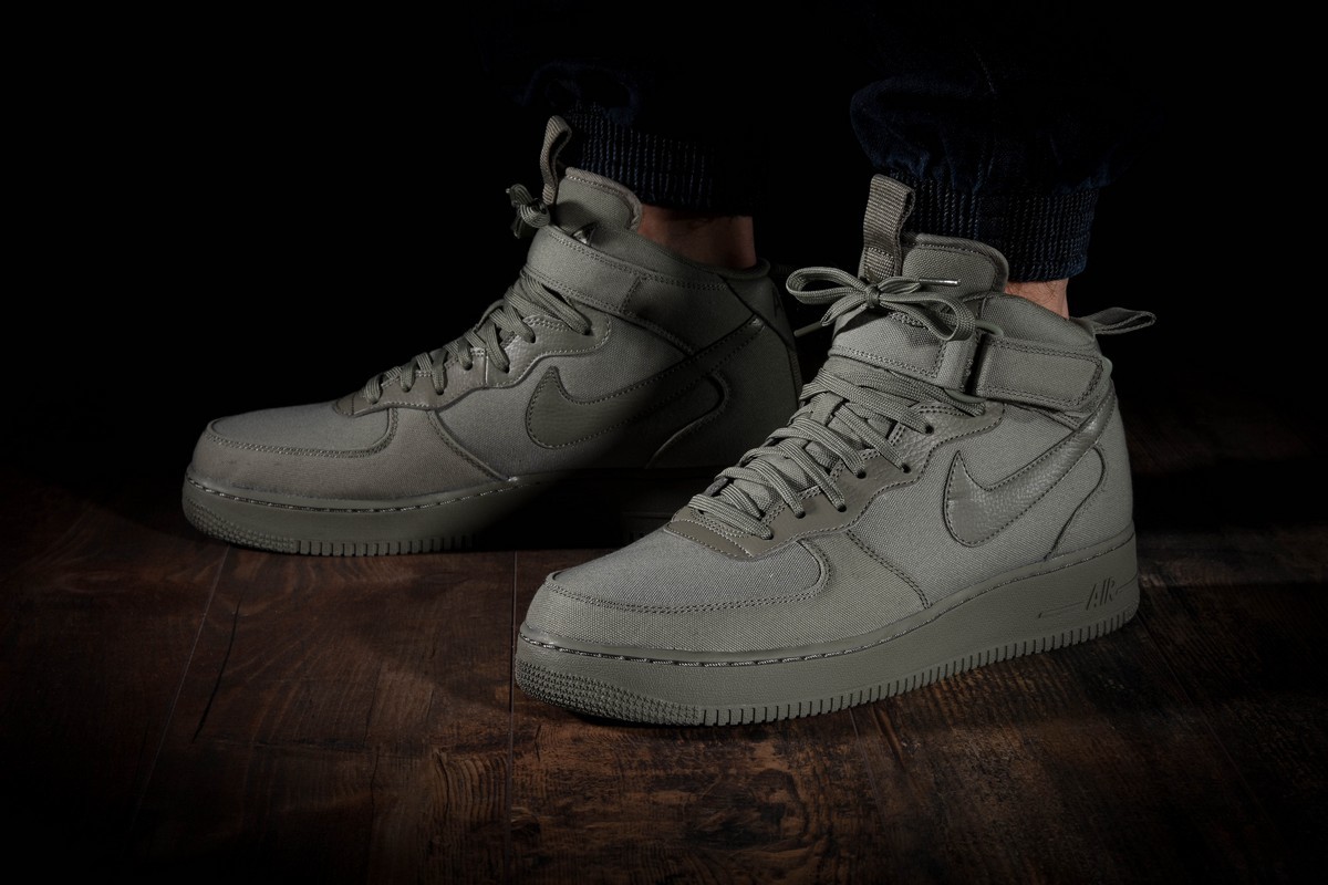 NIKE AIR FORCE 1 MID '07 CANVAS for £90 