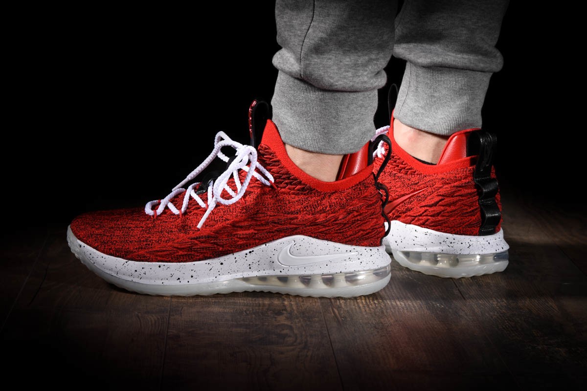 lebron 15 red low