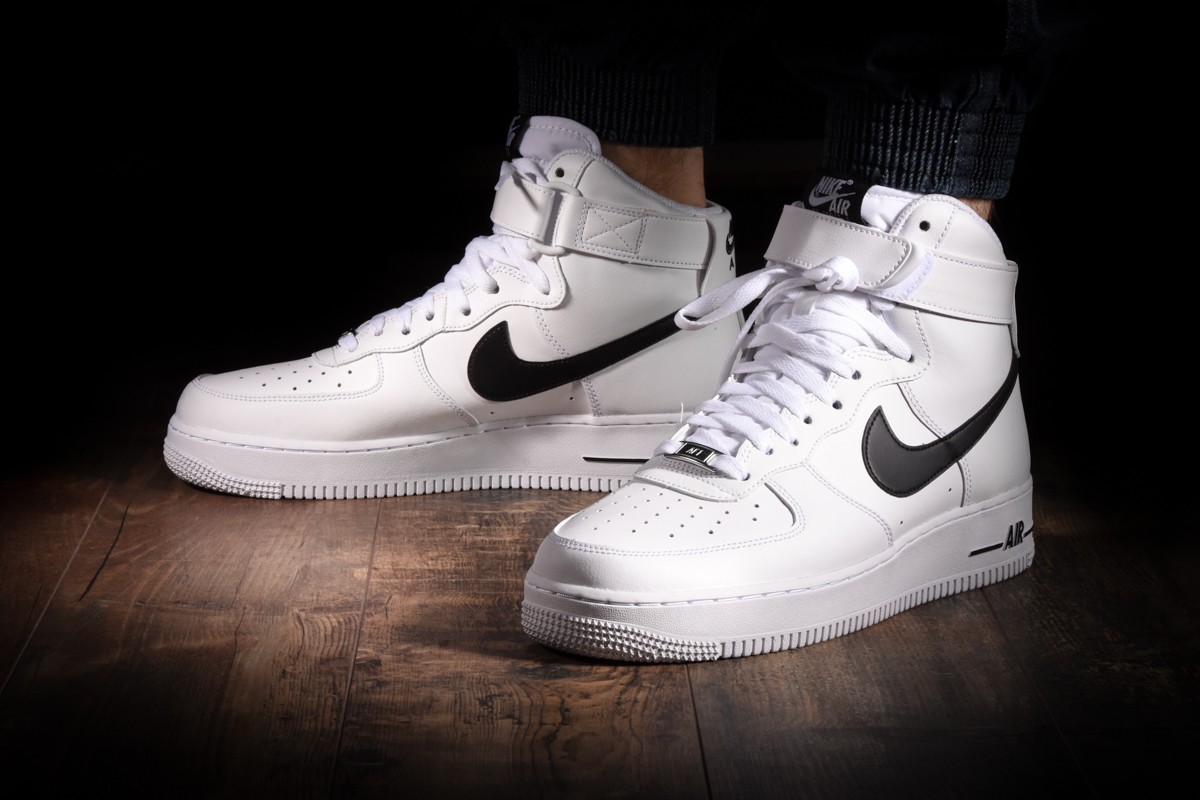 NIKE AIR FORCE 1 HIGH 07 AN20 for £100 