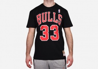 MITCHELL & NESS NAME&NUMBER TEE CHICAGO BULLS – SCOTTIE PIPPEN